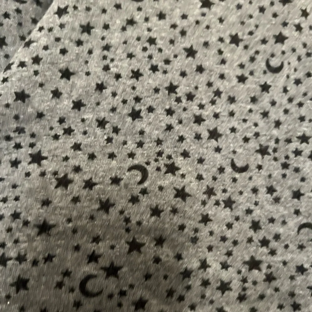 Sweater - Picture 2 of 3